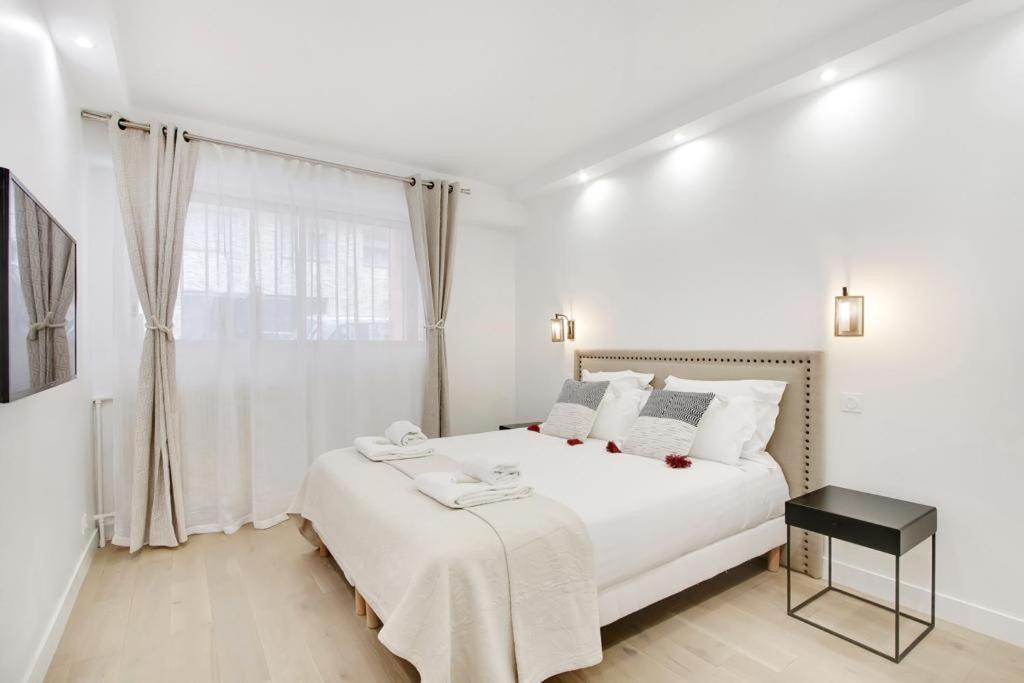 Trocadero/ Eiffel Tower - 3 Bedrooms- All New! Paris Extérieur photo