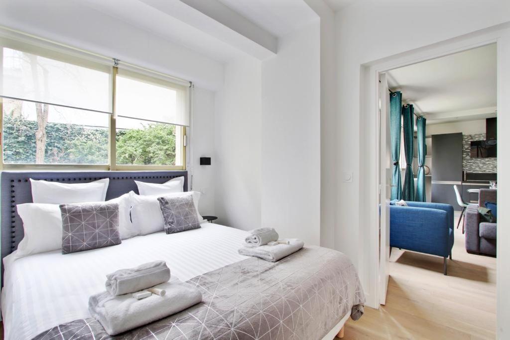 Trocadero/ Eiffel Tower - 3 Bedrooms- All New! Paris Extérieur photo