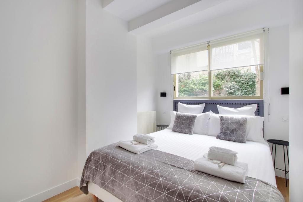 Trocadero/ Eiffel Tower - 3 Bedrooms- All New! Paris Extérieur photo